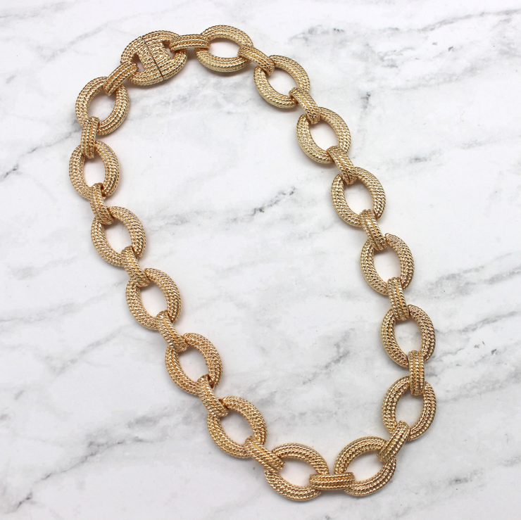 A photo of the Gold Links Necklace product