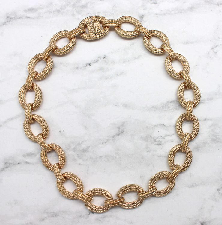 A photo of the Gold Links Necklace product