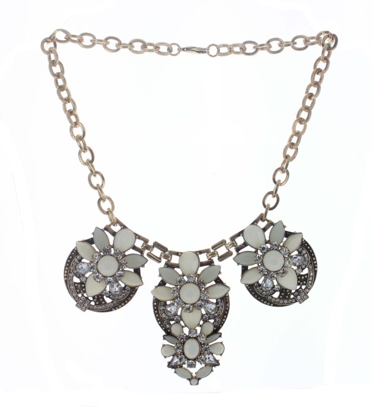 A photo of the Mariposa Necklace product