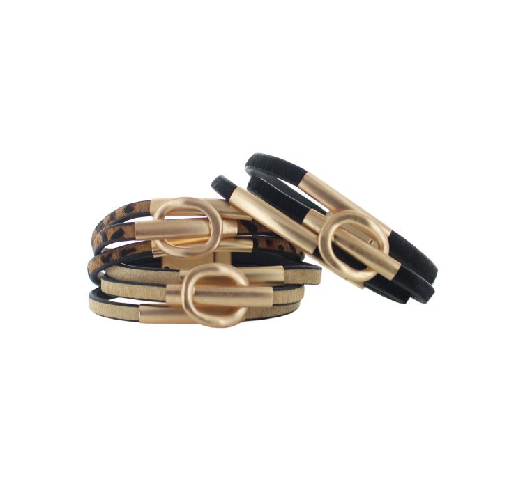 A photo of the Running Knot Magnetic Bracelet product