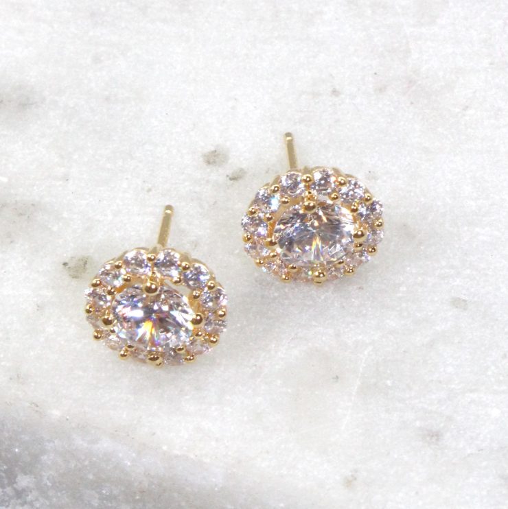 A photo of the Simplicity Stud Earrings product