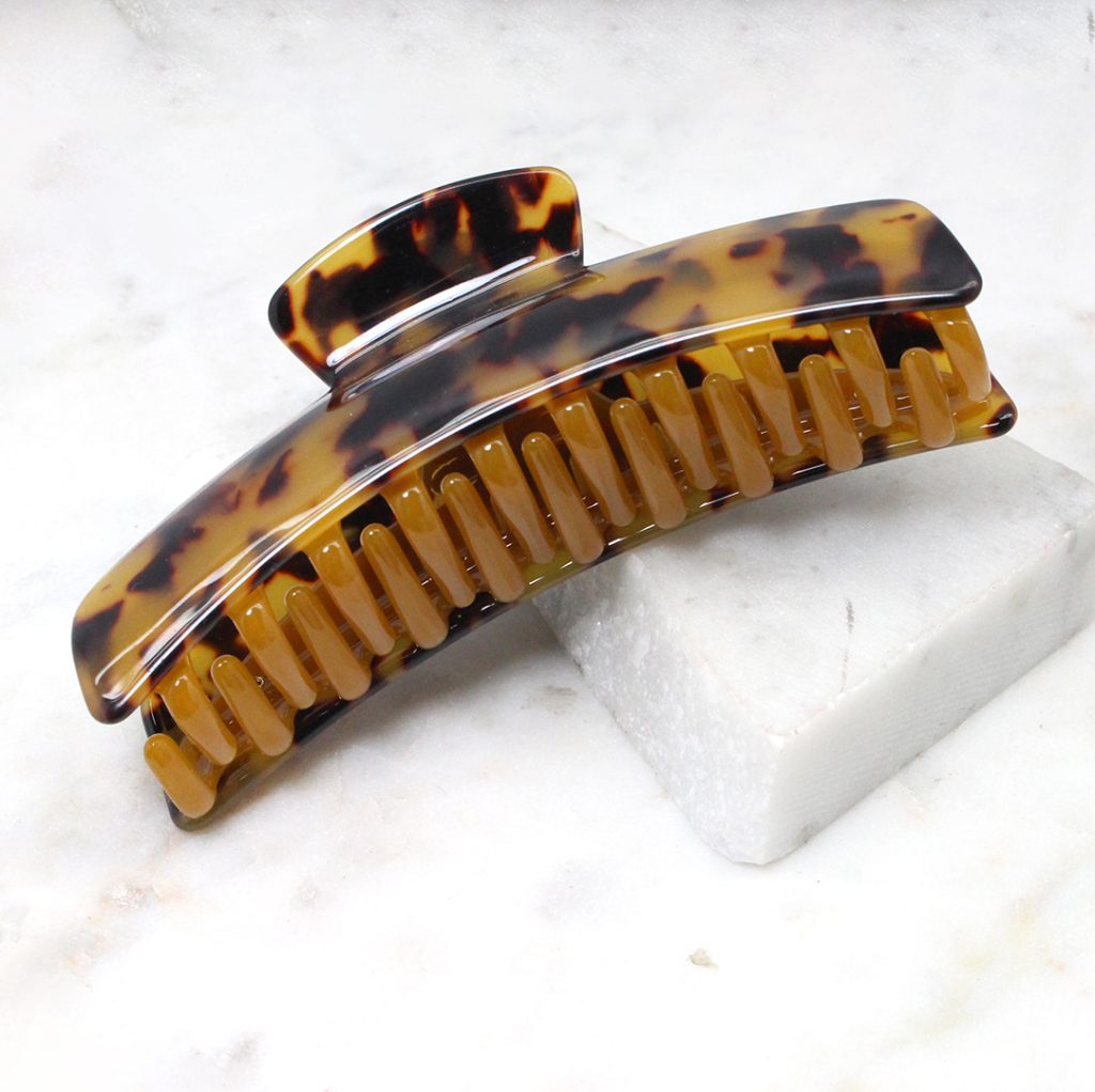 Tortoiseshell Claw Clip - Best of Everything | Online Shopping