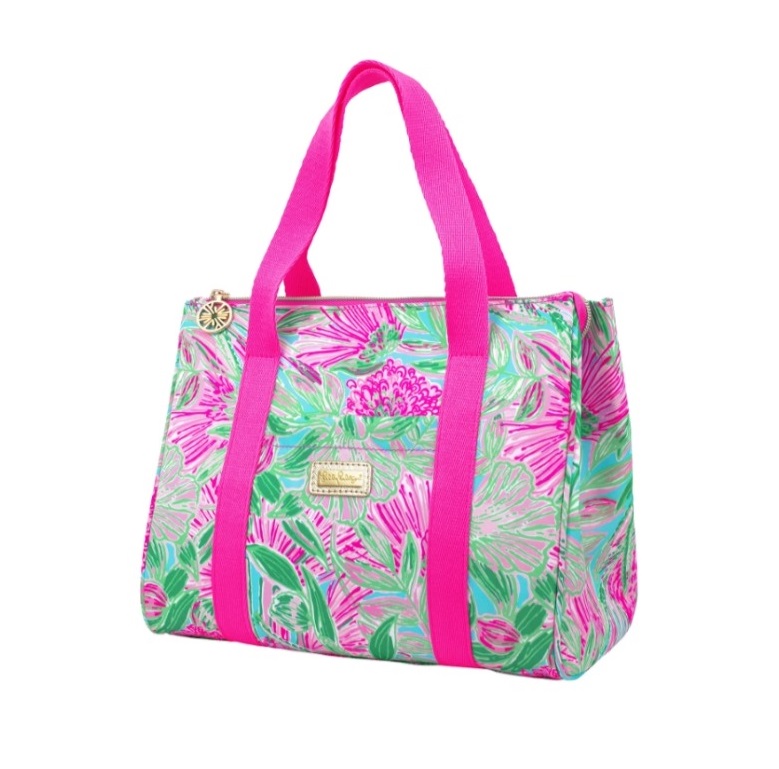 Lilly Pulitzer Lunch Tote In Coming In Hot - Best of Everything ...