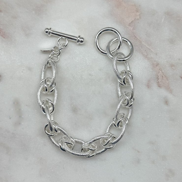 A photo of the Silver Textured Chain Link Bracelet product